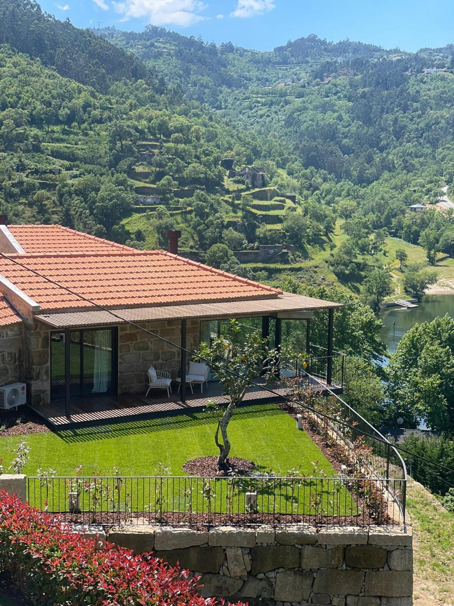 Dajas Douro Valley - Exclusive Villas Sande  Exterior photo